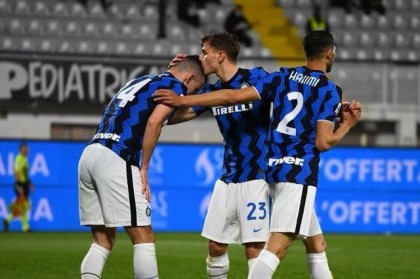  国际米兰主场逆转拉齐奥终结三连平  