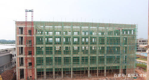  南锡市政府批准建造新训练基地，预计两年竣工  